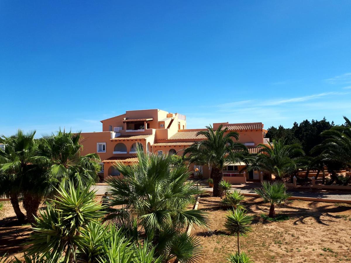 Villa Clementina Es Pujols Bagian luar foto